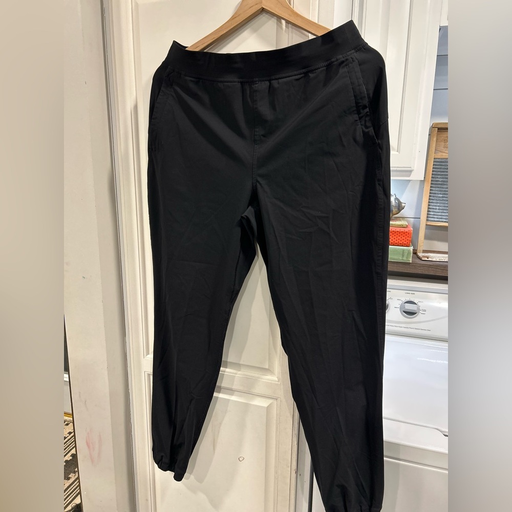 Lululemon Adapted State Black Jogger Pants